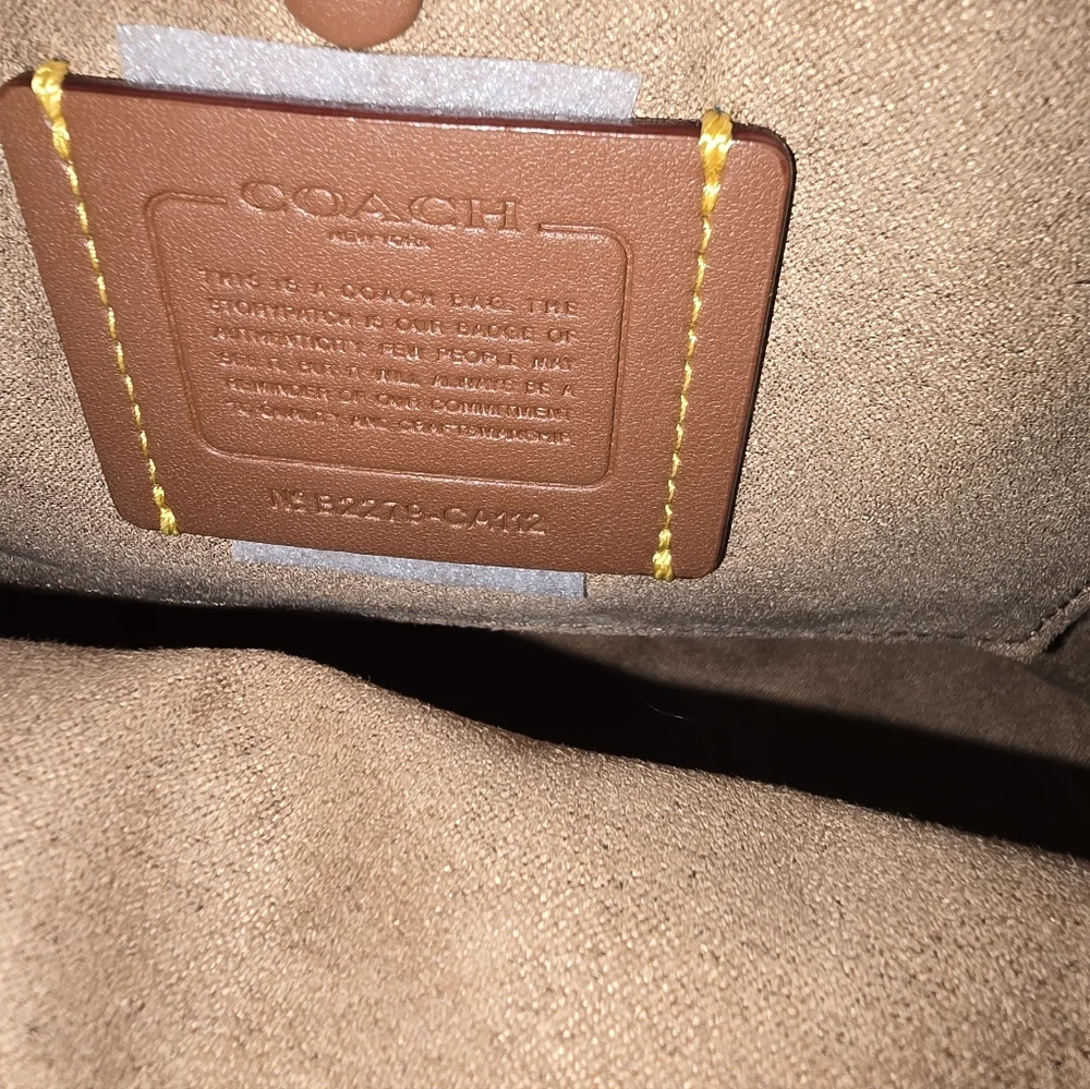Coach Tali Bucket Bag Soft Leather Chalk Color Medium Size Excellent Condition - Picture 4 of 16
